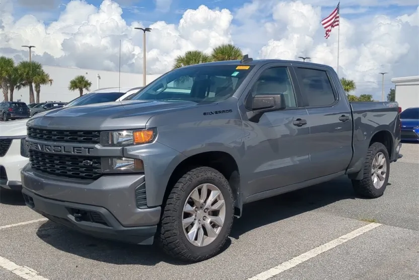 2021 Chevrolet Silverado 1500 Custom photo 1