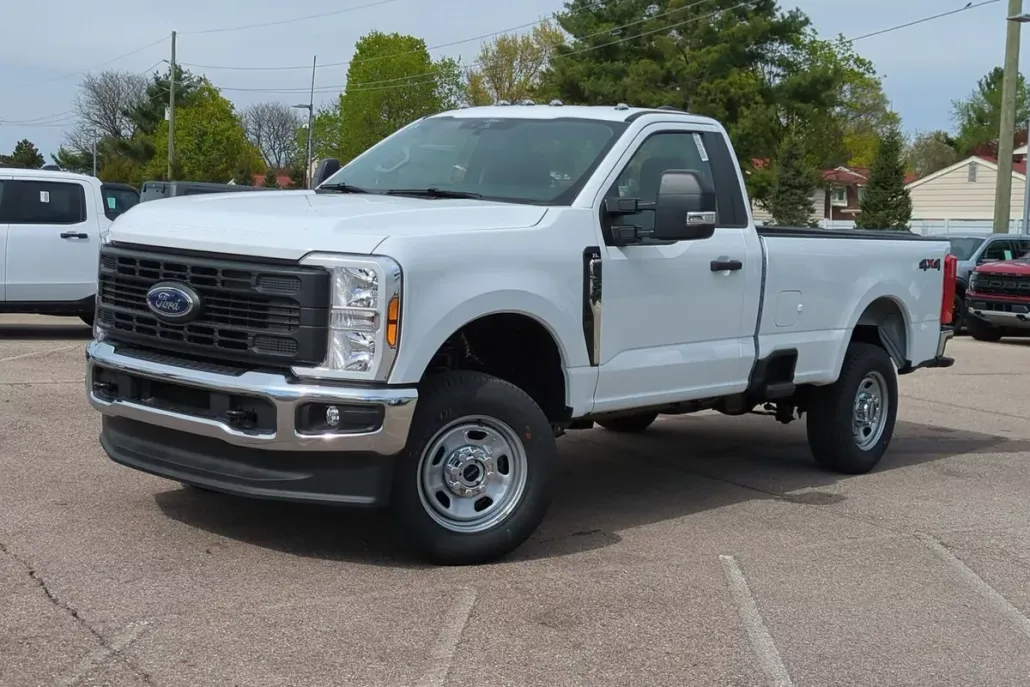 2025 Ford F-350 XL photo 1