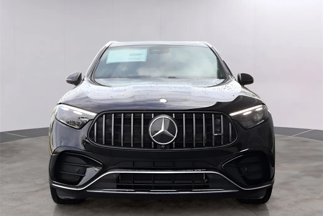 2025 Mercedes Benz GLC 43 photo 1