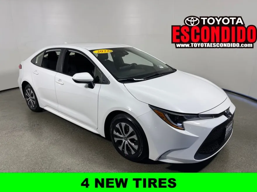 2022 Toyota Corolla Hybrid LE photo 1