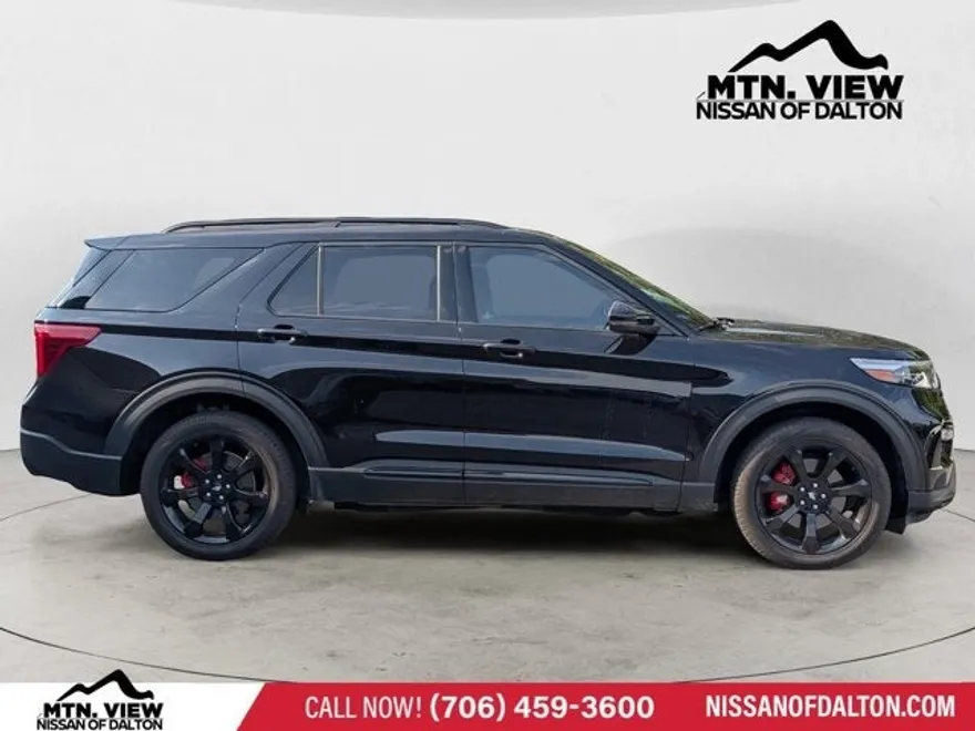 2024 Ford Explorer ST photo 1