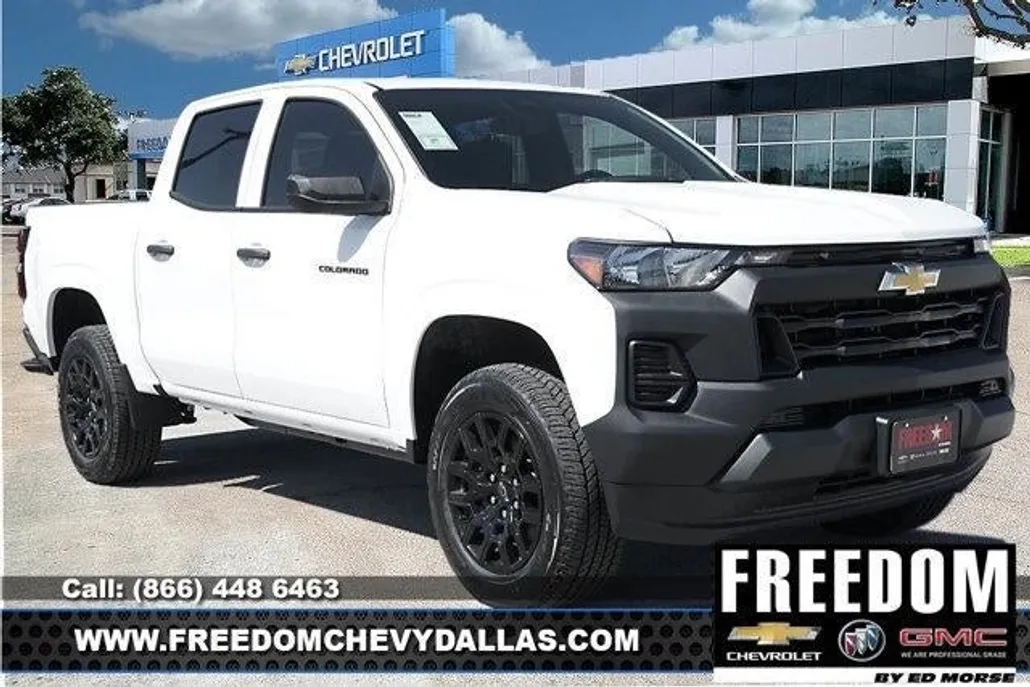 2025 Chevrolet Colorado LT photo 1
