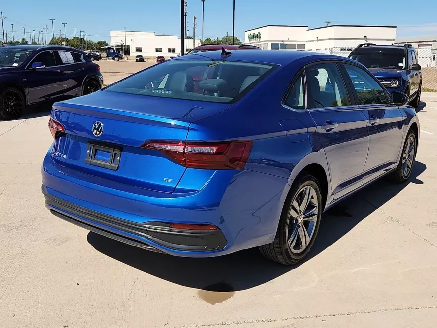 2024 Volkswagen Jetta 1.5T SE photo 1