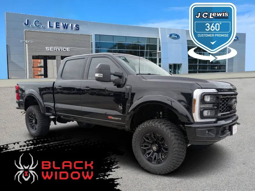 2025 Ford F-250 Lariat photo 1