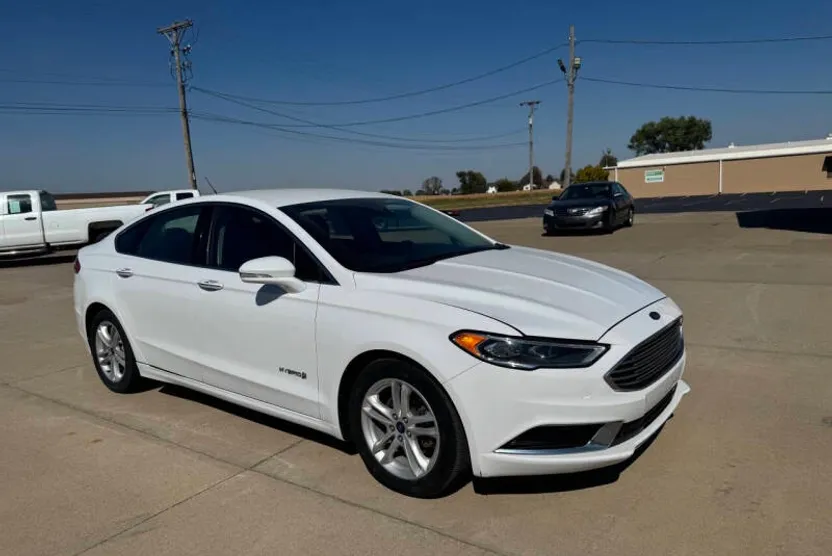 2018 Ford Fusion Hybrid SE photo 1