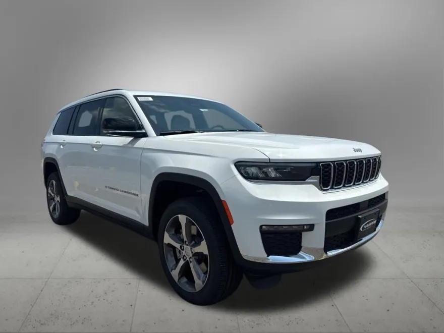 2025 Jeep Grand Cherokee Limited photo 1