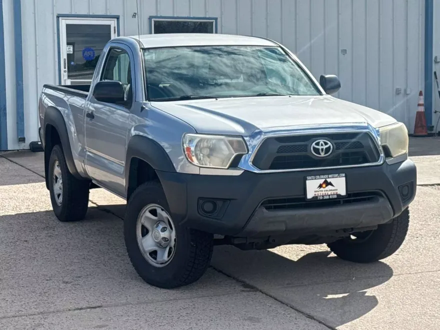 2013 Toyota Tacoma photo 1