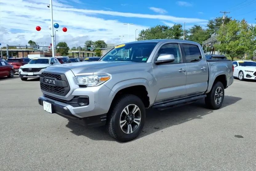 2021 Toyota Tacoma SR V6 photo 1