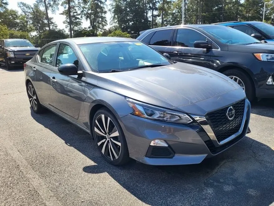 2019 Nissan Altima 2.5 SR photo 1