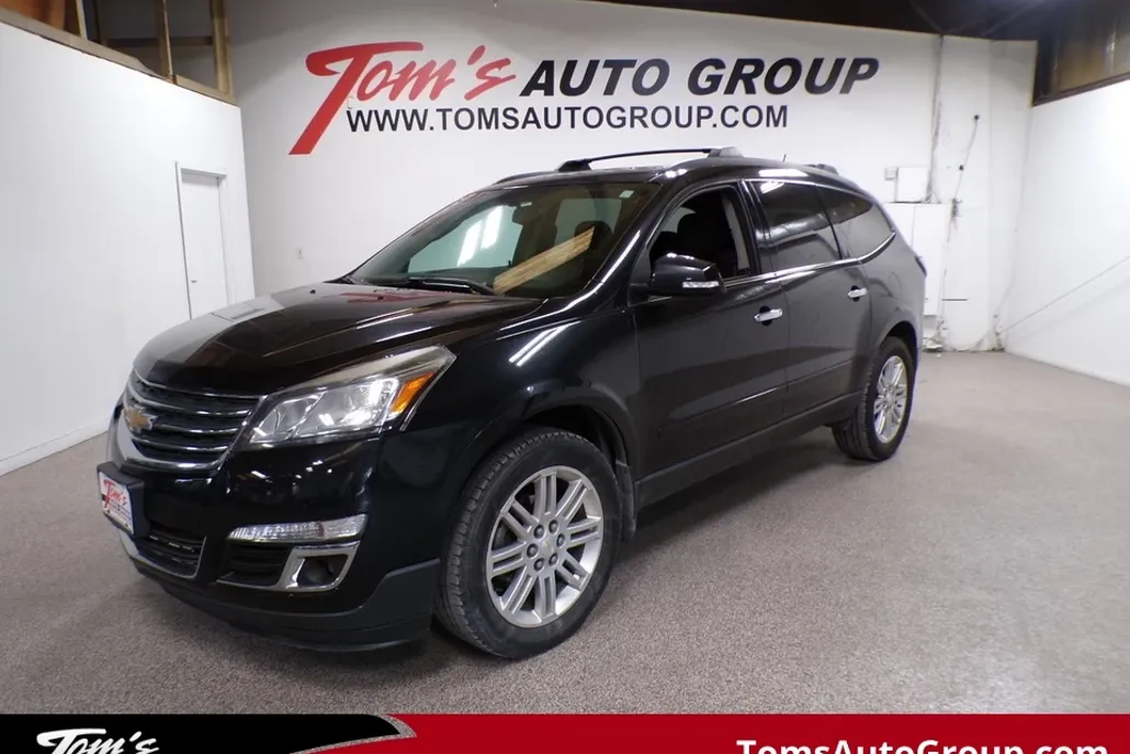 2013 Chevrolet Traverse 1LT photo 1