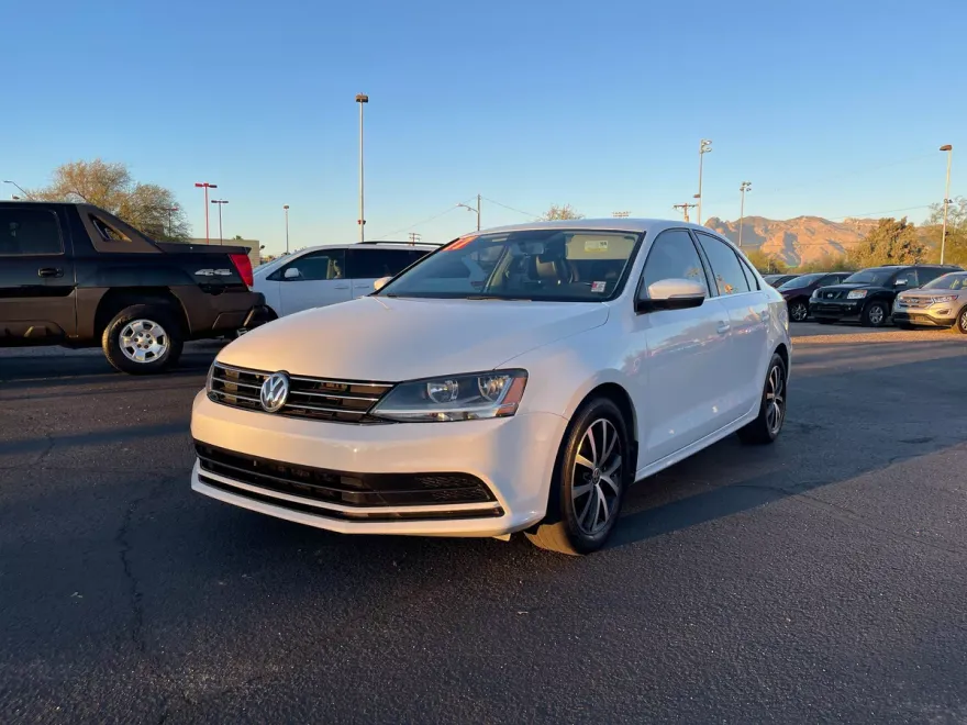 2017 Volkswagen Jetta 1.4T SE photo 1