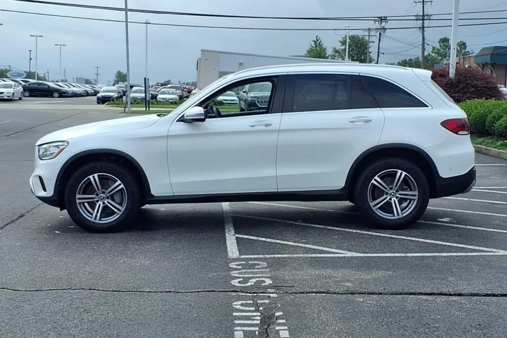 2021 Mercedes Benz GLC 300 4MATIC photo 1