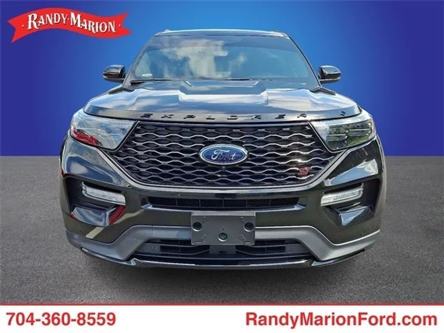 2020 Ford Explorer ST photo 1