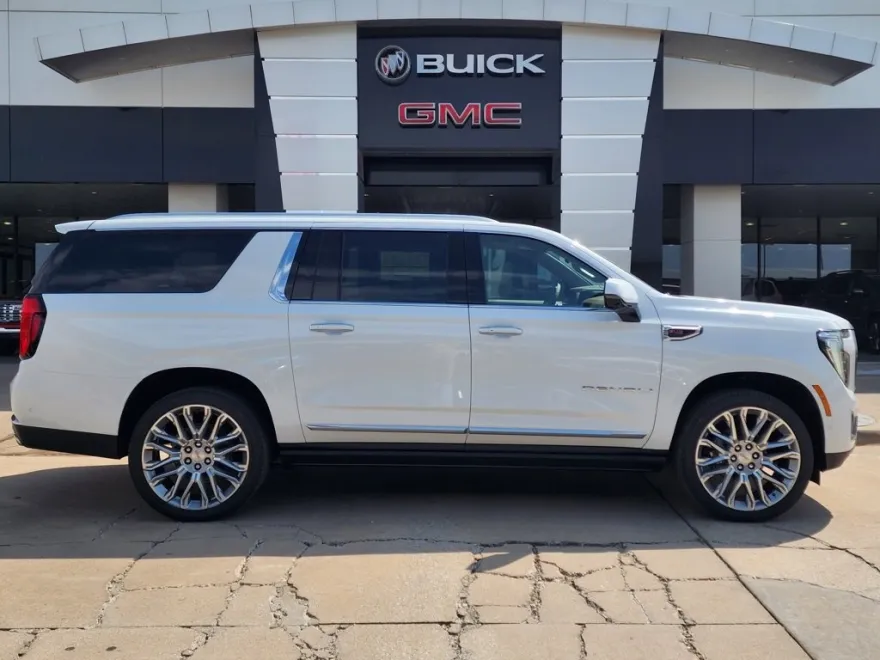 2026 Gmc Yukon XL Denali photo 1
