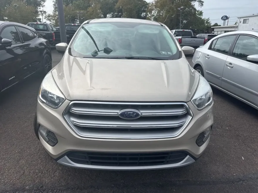 2017 Ford Escape SE photo 1