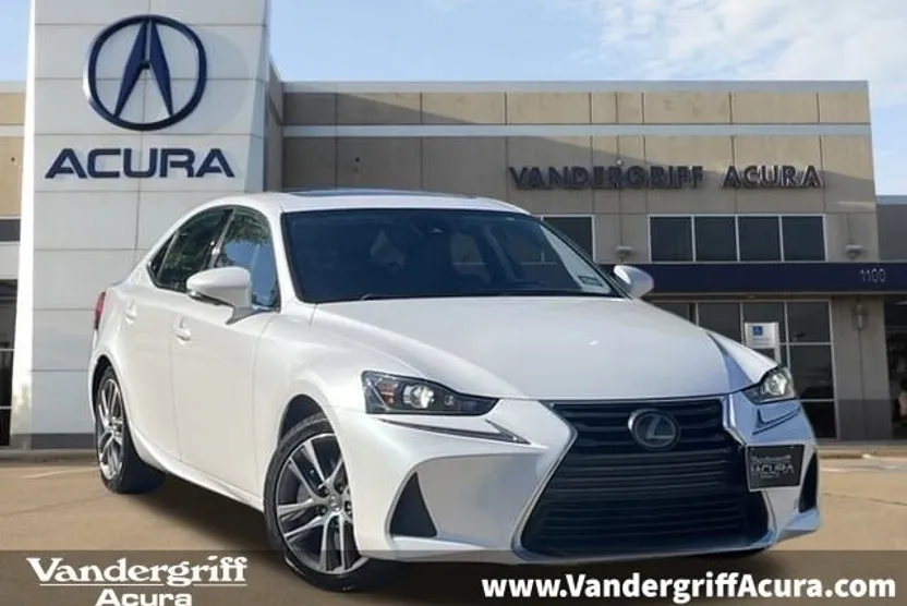 2018 Lexus IS 300 photo 1