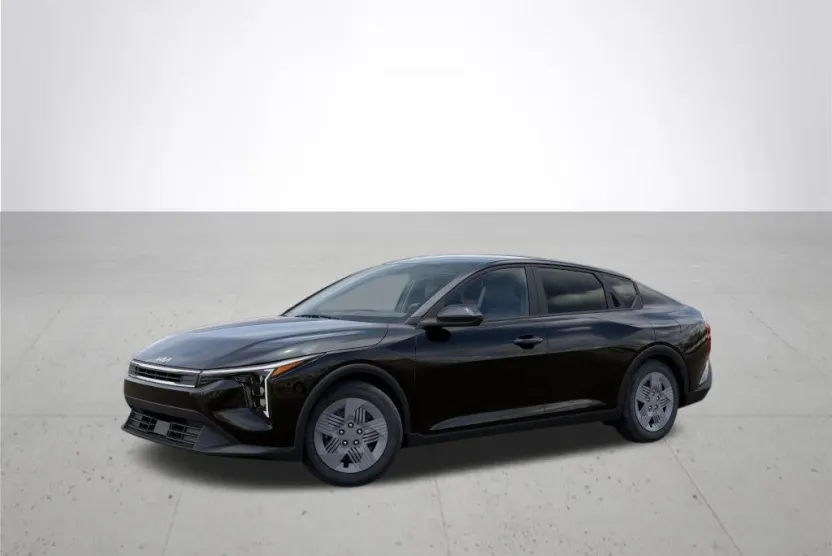 2025 Kia K4 LX photo 1