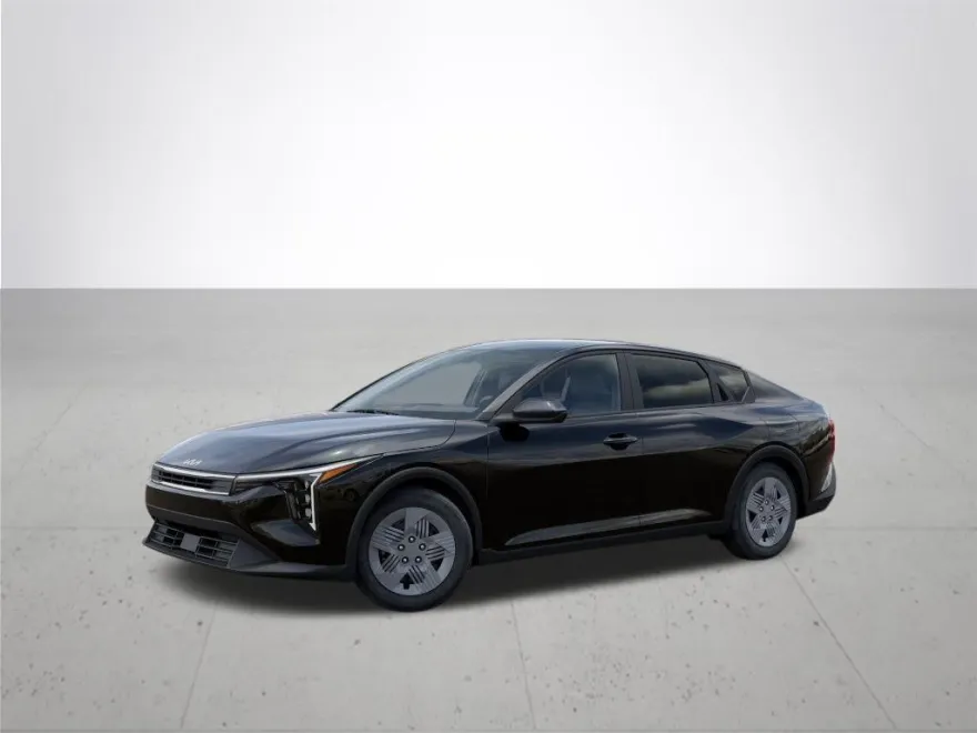 2025 Kia K4 LX photo 1