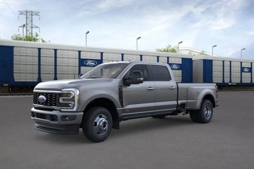 2025 Ford F-350 Platinum photo 1