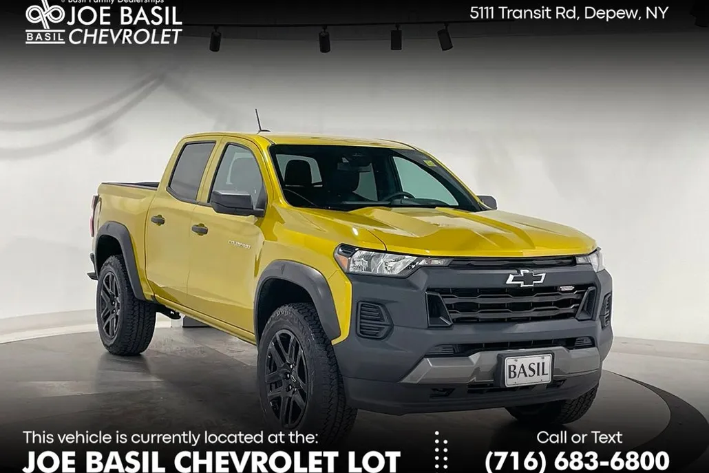 2023 Chevrolet Colorado Trail Boss photo 1