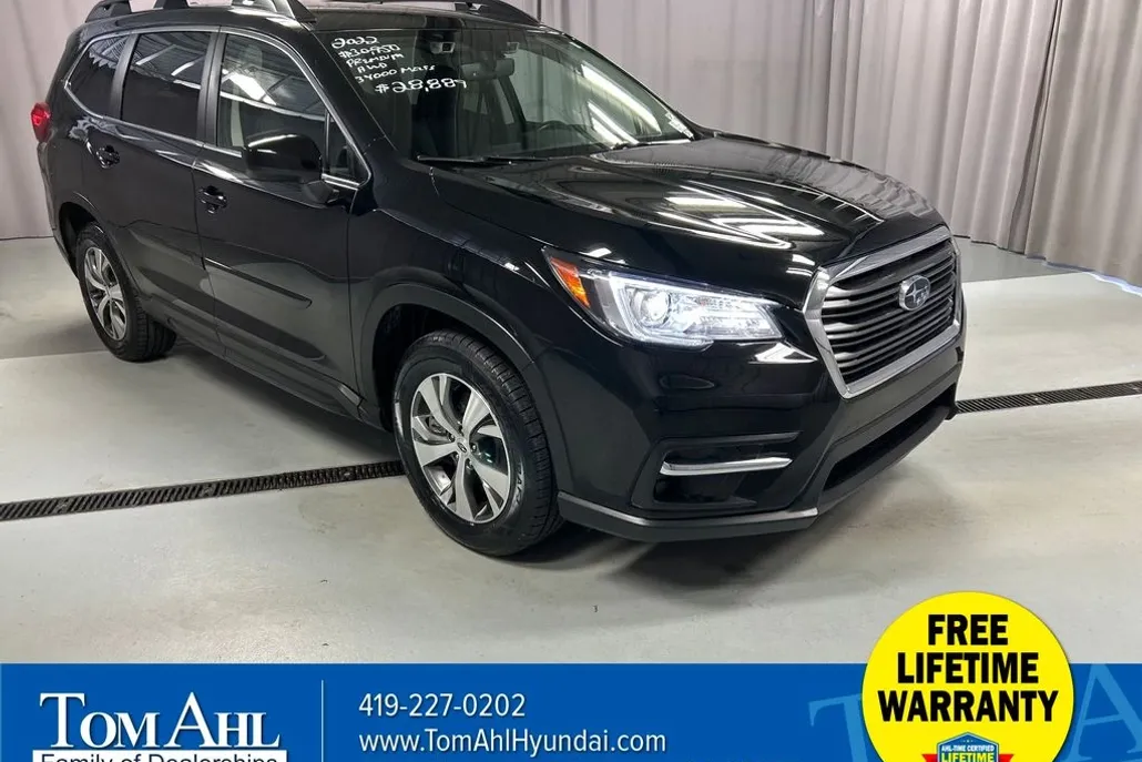 2022 Subaru Ascent Premium photo 1