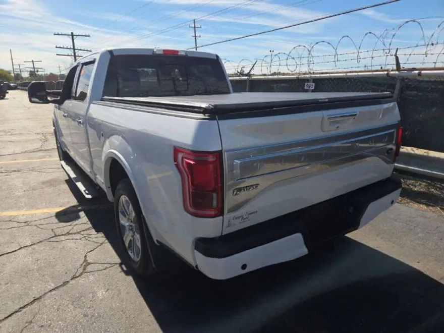 2017 Ford F-150 Platinum photo 1