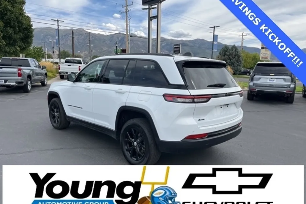 2024 Jeep Grand Cherokee Laredo Altitude X photo 1