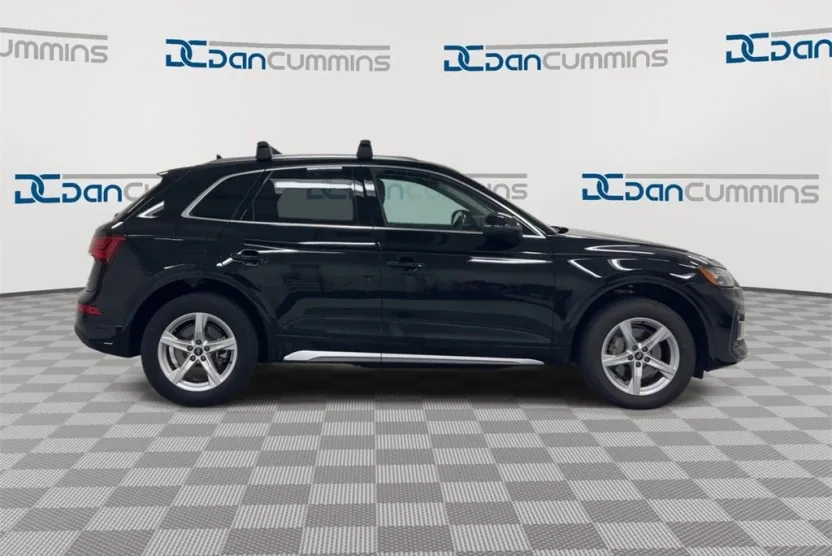 2023 Audi Q5 Premium 40 TFSI S line photo 1