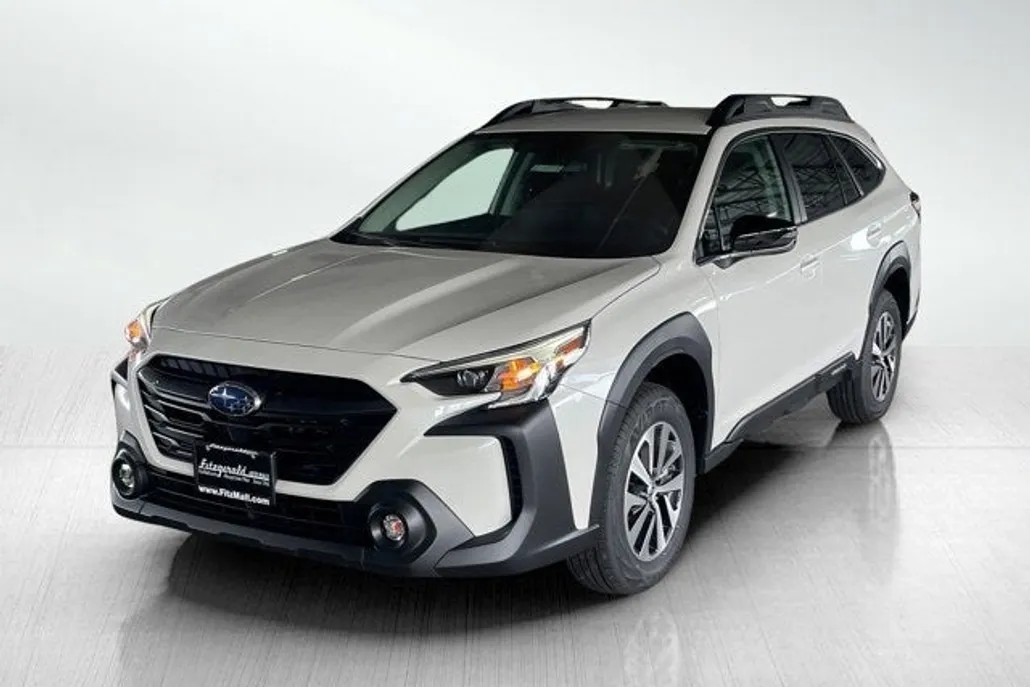 2025 Subaru Outback Premium photo 1