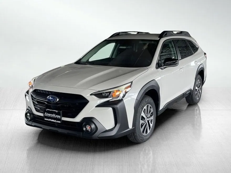 2025 Subaru Outback Premium photo 1