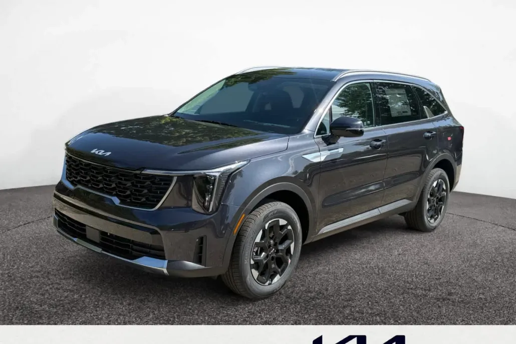 2026 Kia Sorento S photo 1