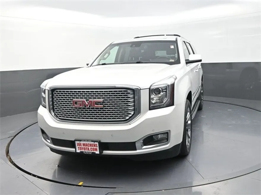 2016 Gmc Yukon Denali photo 1