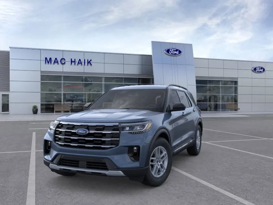 2025 Ford Explorer photo 1