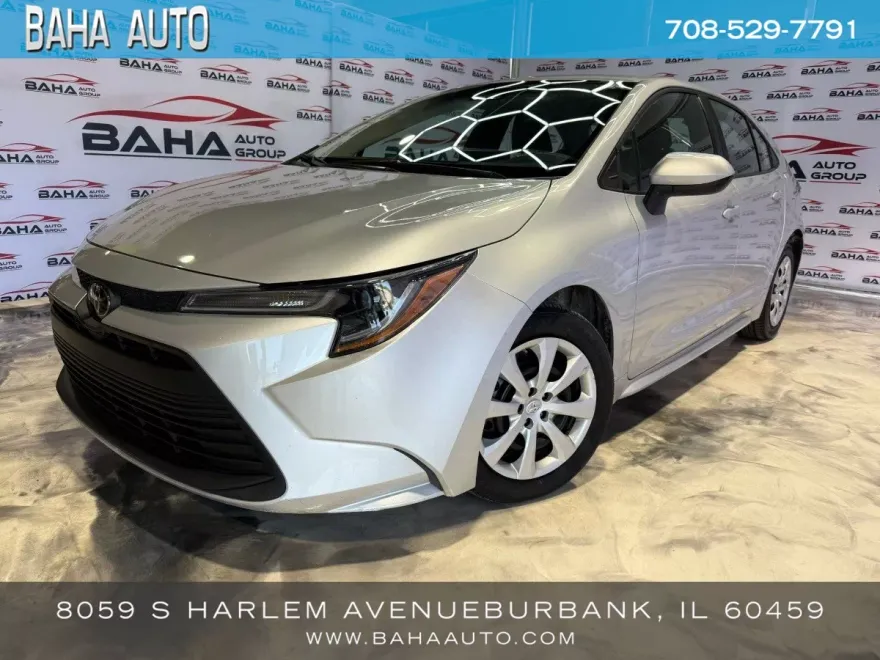 2023 Toyota Corolla LE photo 1