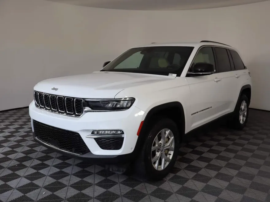 2023 Jeep Grand Cherokee Limited photo 1
