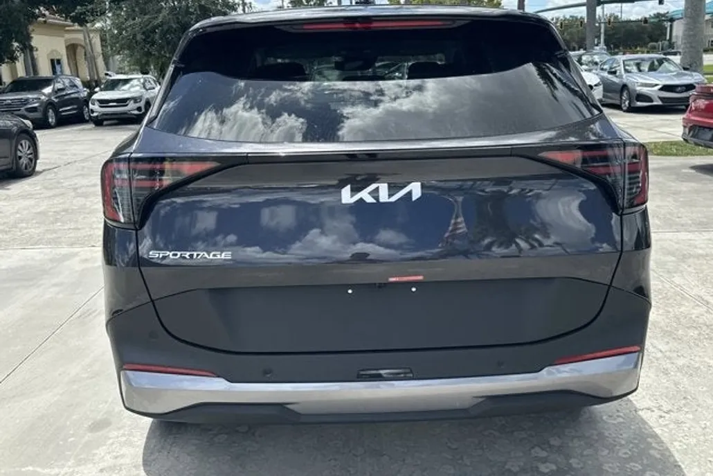 2026 Kia Sportage LX photo 1