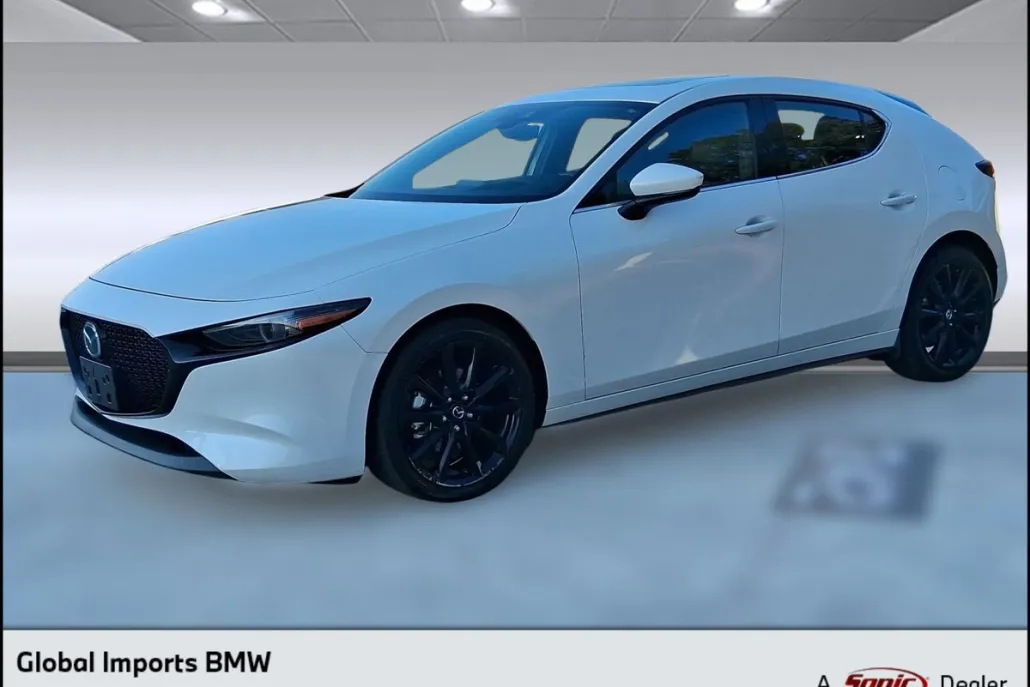 2021 Mazda Mazda3 Premium Hatchback photo 1