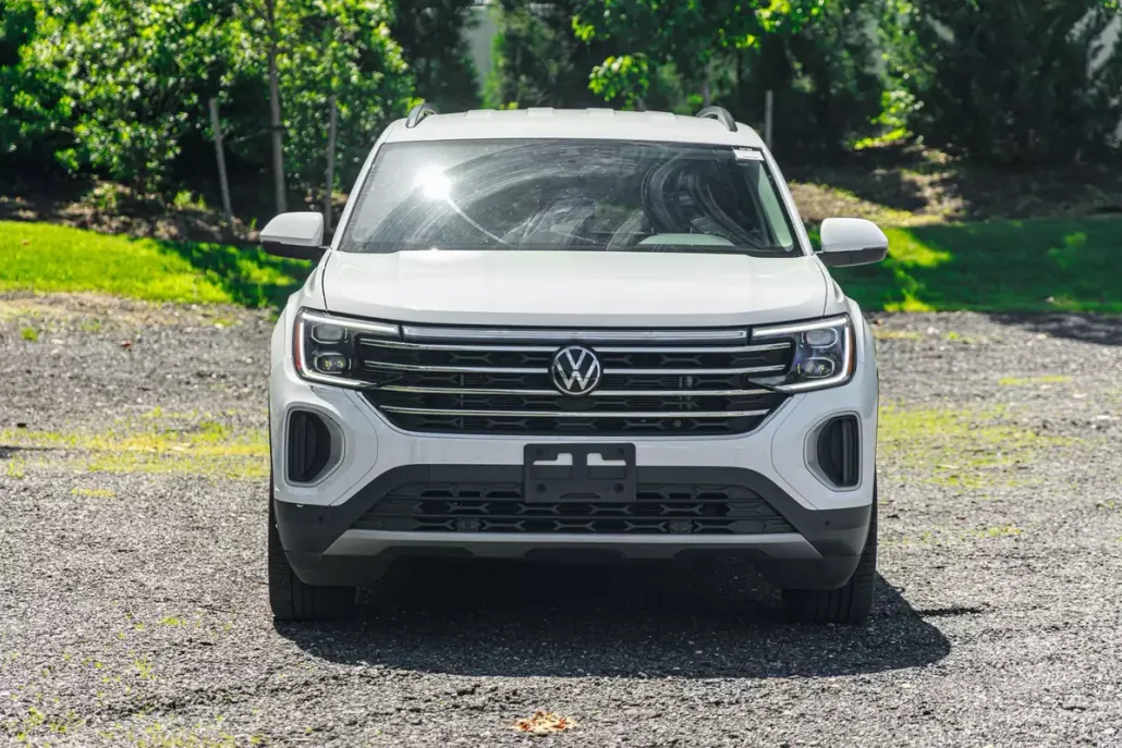 2024 Volkswagen Atlas SE Technology photo 1