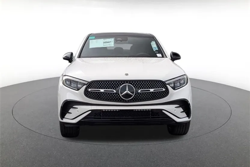 2026 Mercedes Benz GLC 300 4MATIC photo 1