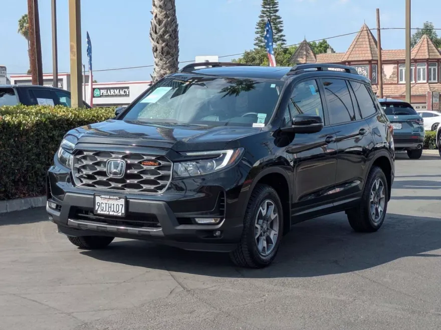 2022 Honda Passport TrailSport photo 1