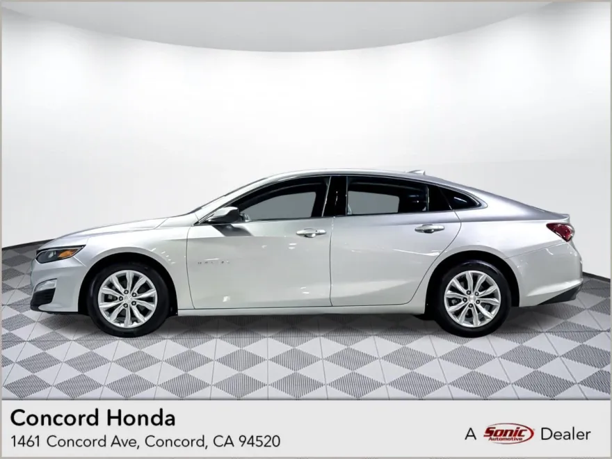 2022 Chevrolet Malibu 1LT photo 1