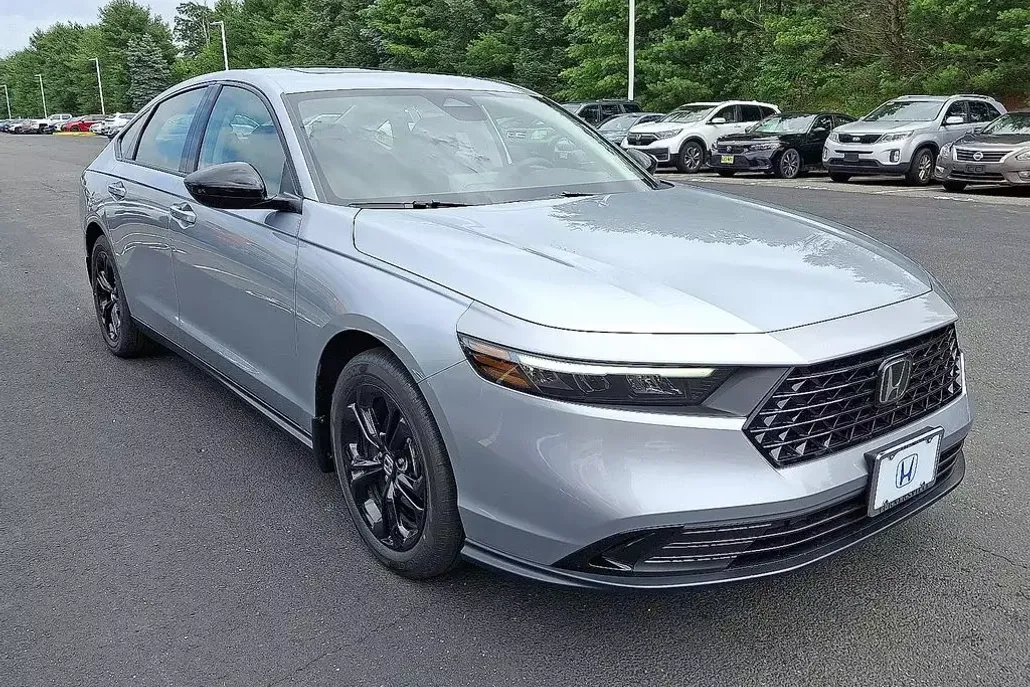 2025 Honda Accord SE photo 1