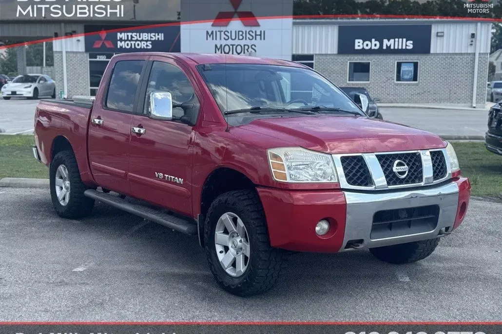 2005 Nissan Titan LE photo 1