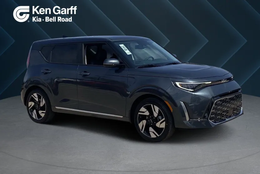 2025 Kia Soul GT-Line photo 1