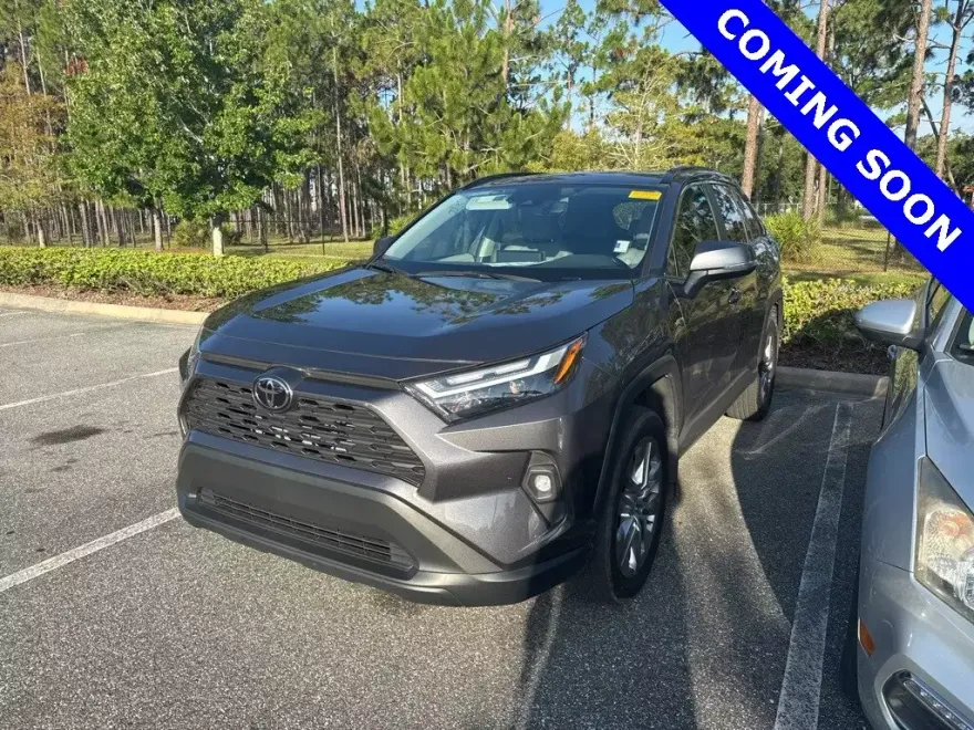 2024 Toyota RAV4 XLE Premium photo 1