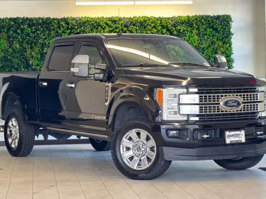 2019 Ford F-350 Platinum photo 1