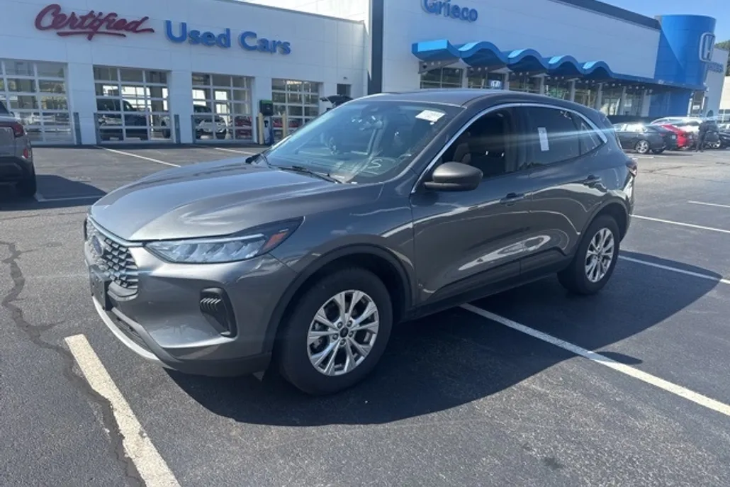 2023 Ford Escape Active photo 1