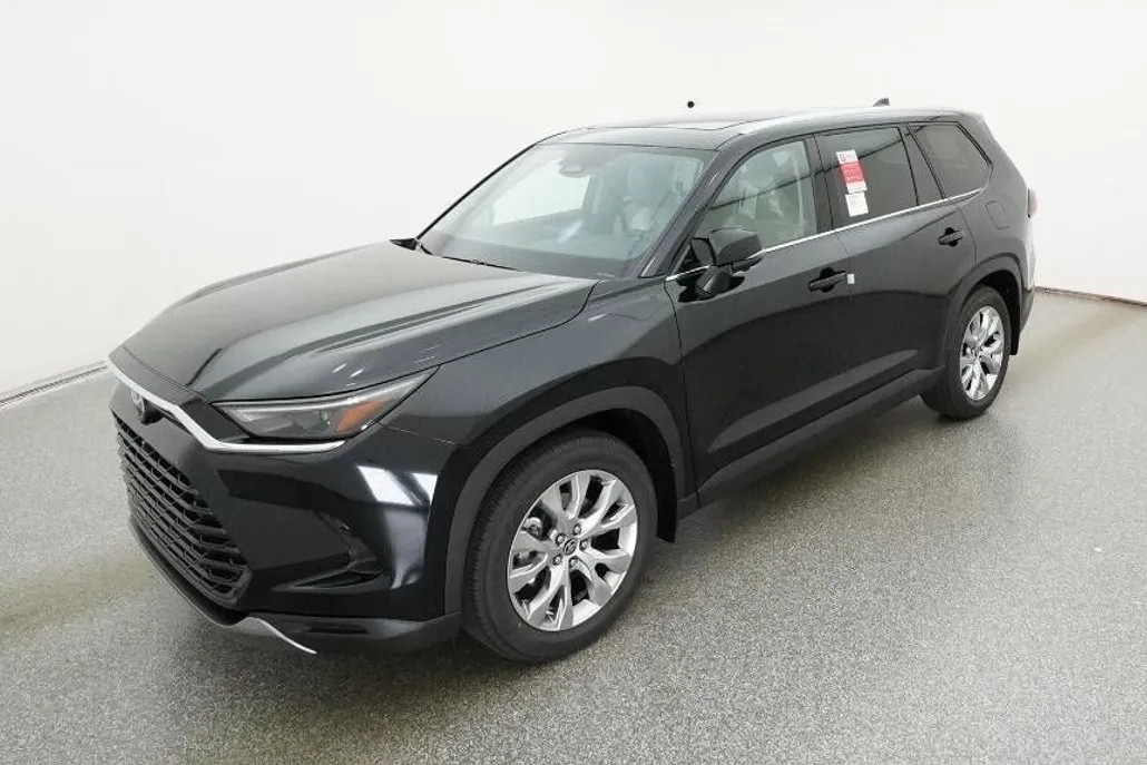 2026 Toyota Grand Highlander Limited photo 1