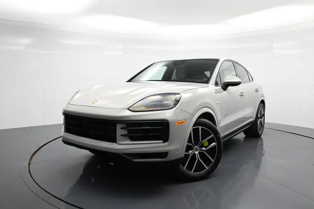 2025 Porsche Cayenne E-Hybrid Coupe photo 1