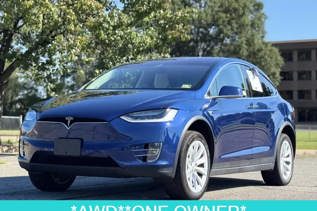 2018 Tesla Model X 75D photo 1
